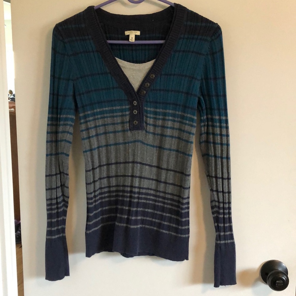 Women’s medium striped sweater